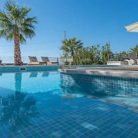 Vila Glory Palm A Luxury In Makarska, Private Pool Makarská