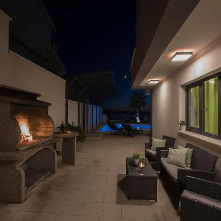 Glory Palm A Luxury In Makarska, Private Pool Vila *