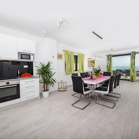 Vila Glory Palm A Luxury In Makarska, Private Pool