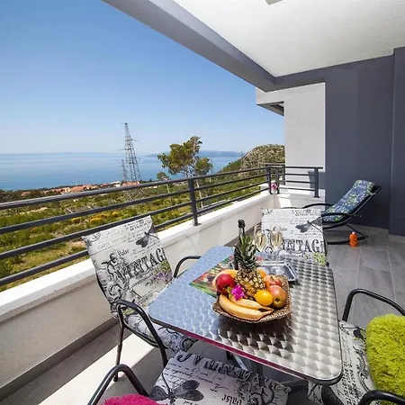 Glory Palm A Luxury In Makarska, Private Pool Vila