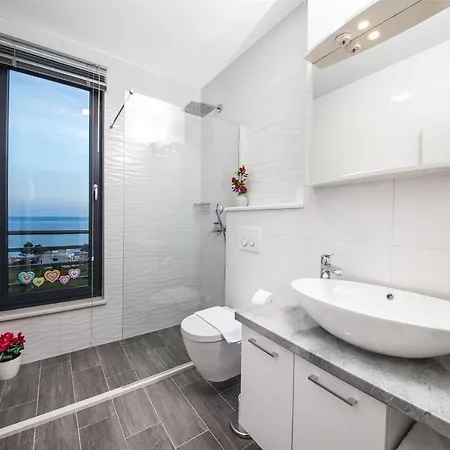 Glory Palm A Luxury In Makarska, Private Pool Vila